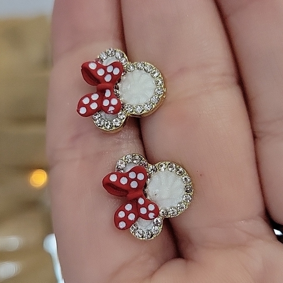 Disney Jewelry - Minnie MicroCrystal Shimmer Stud Earrings, S925